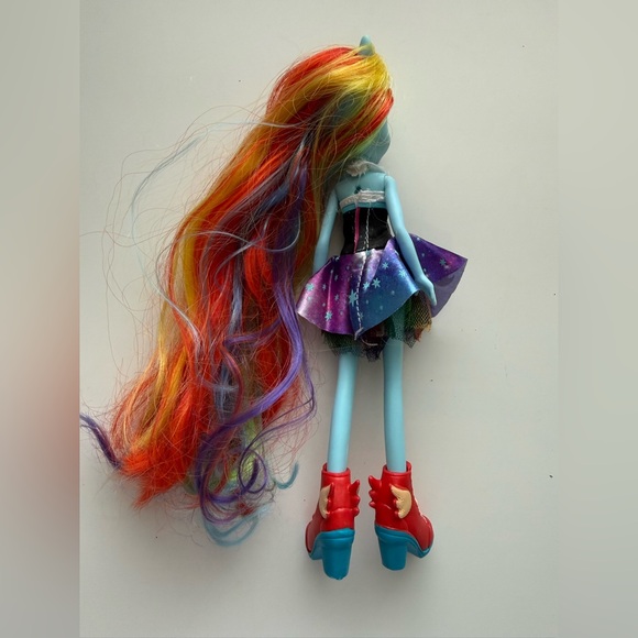 My Little Pony Equestria Girls Rainbow Dash Doll with Extra Long Hair - Picture 8 of 10